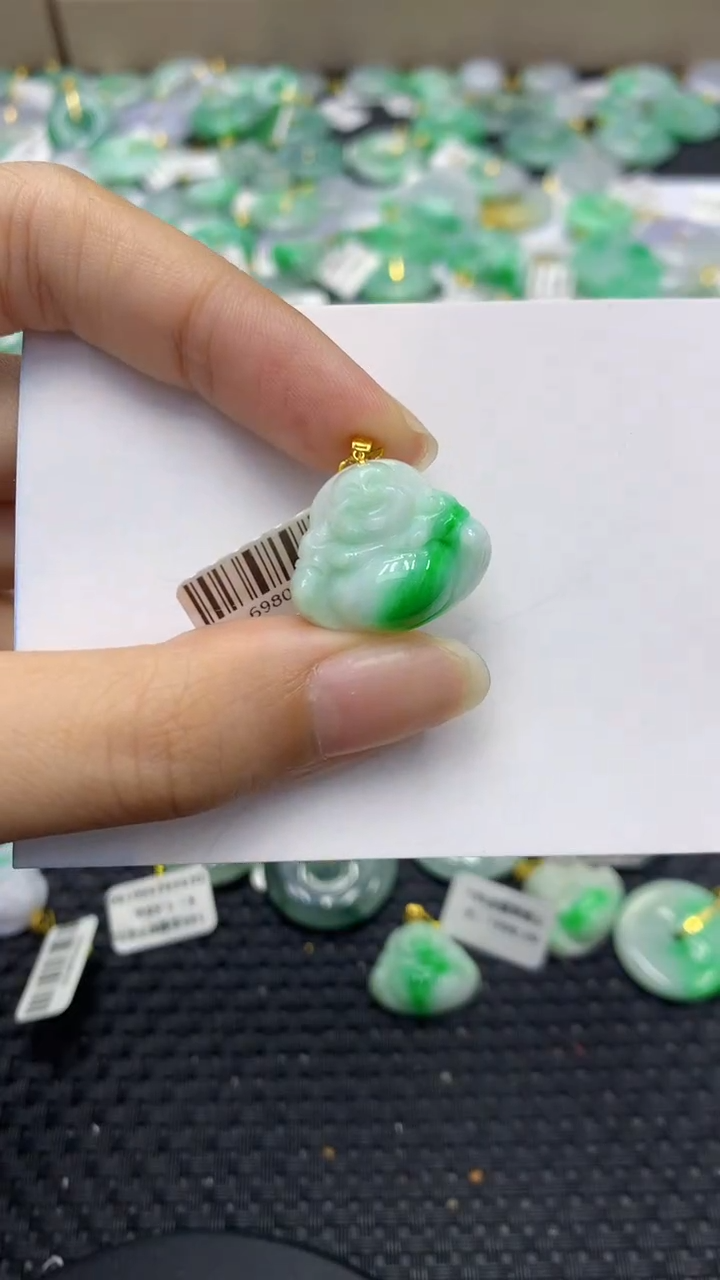 翡翠18K金镶嵌颈饰天然缅甸翡翠A货