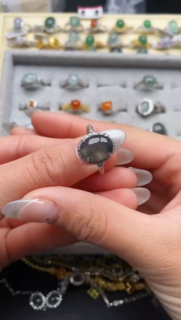 【闪购商品】翡翠戒指银S925镶嵌22222222+4