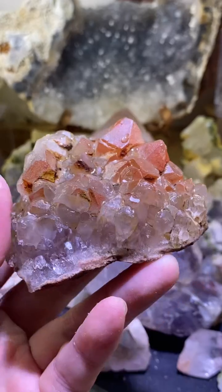 未镶嵌珠宝半成品水晶43号116g红色晶花