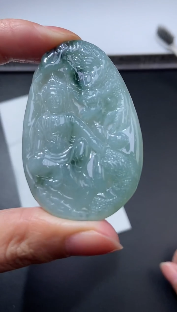 未镶嵌挂件翡翠374994  多人