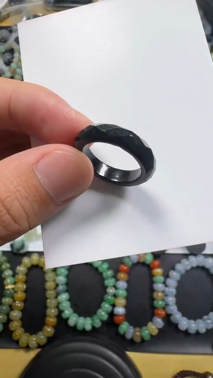 翡翠未镶嵌颈饰【闪购商品】 天然翡翠