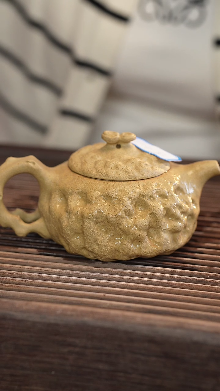 茶壶紫砂【壶身推的有点薄】供春 本绿 240cc