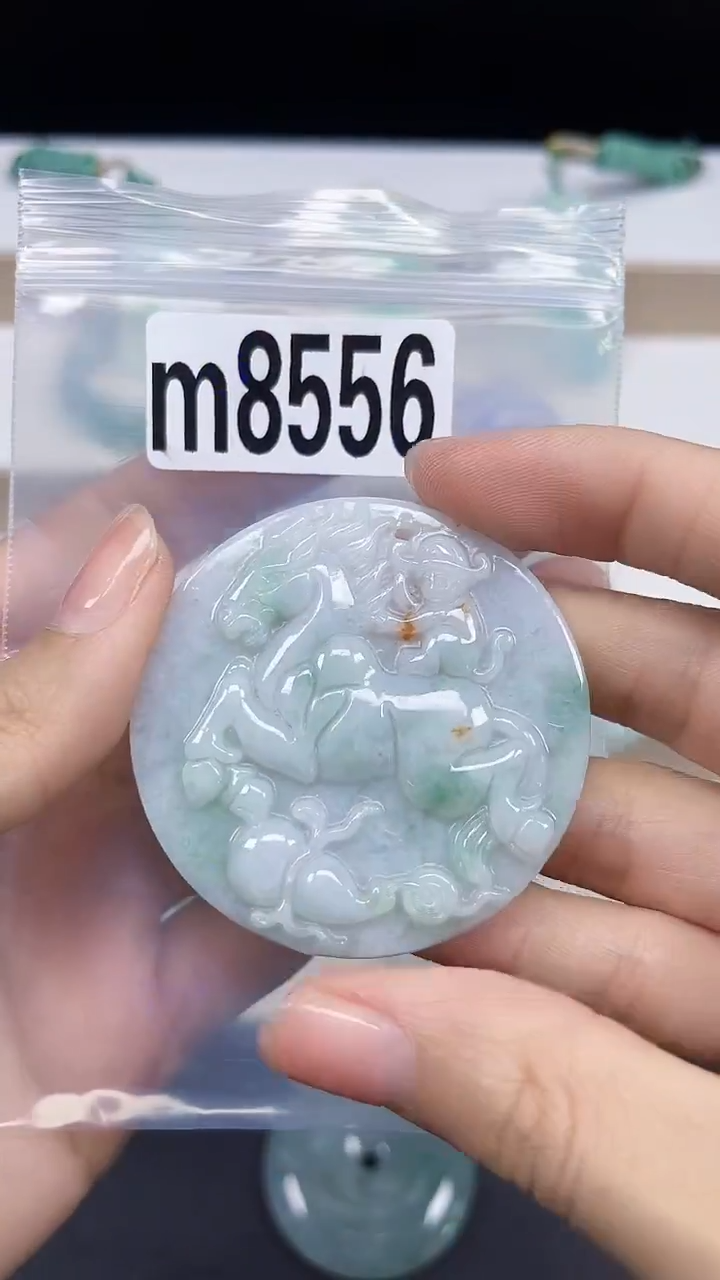 颈饰未镶嵌翡翠天然翡翠吊坠挂件