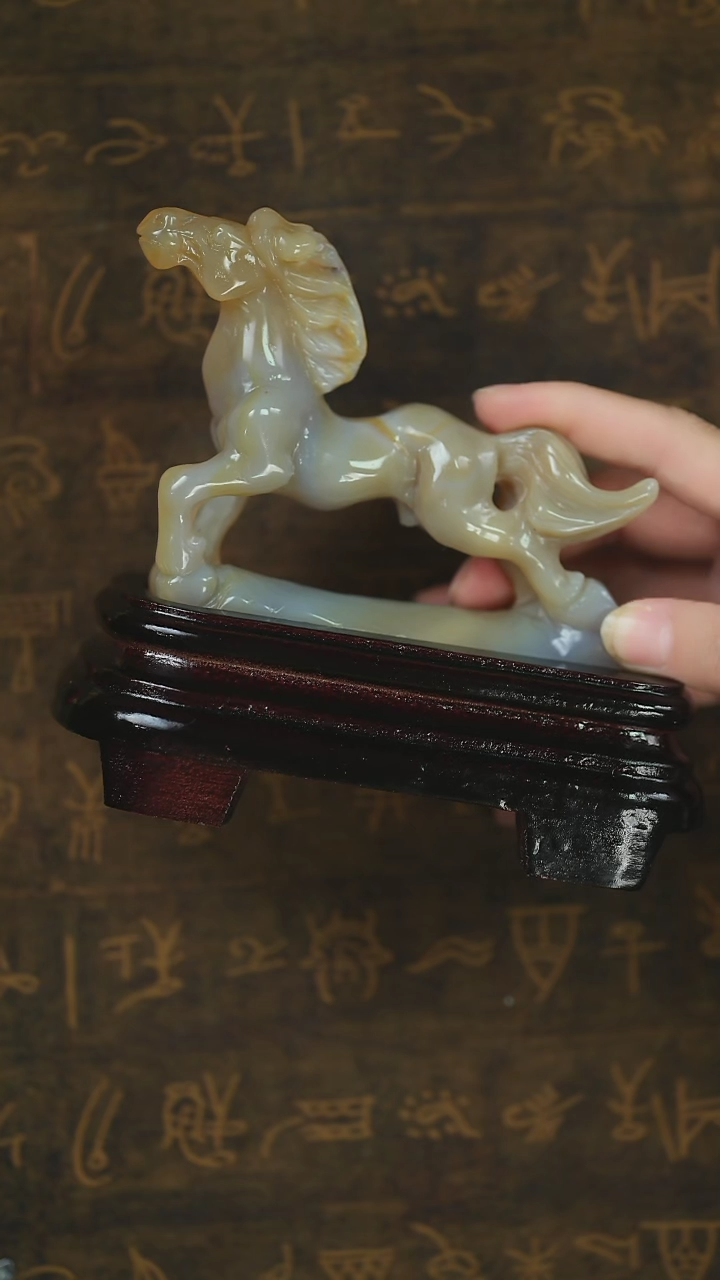 【闪购商品】玛瑙/玉髓摆件未镶嵌马到功成