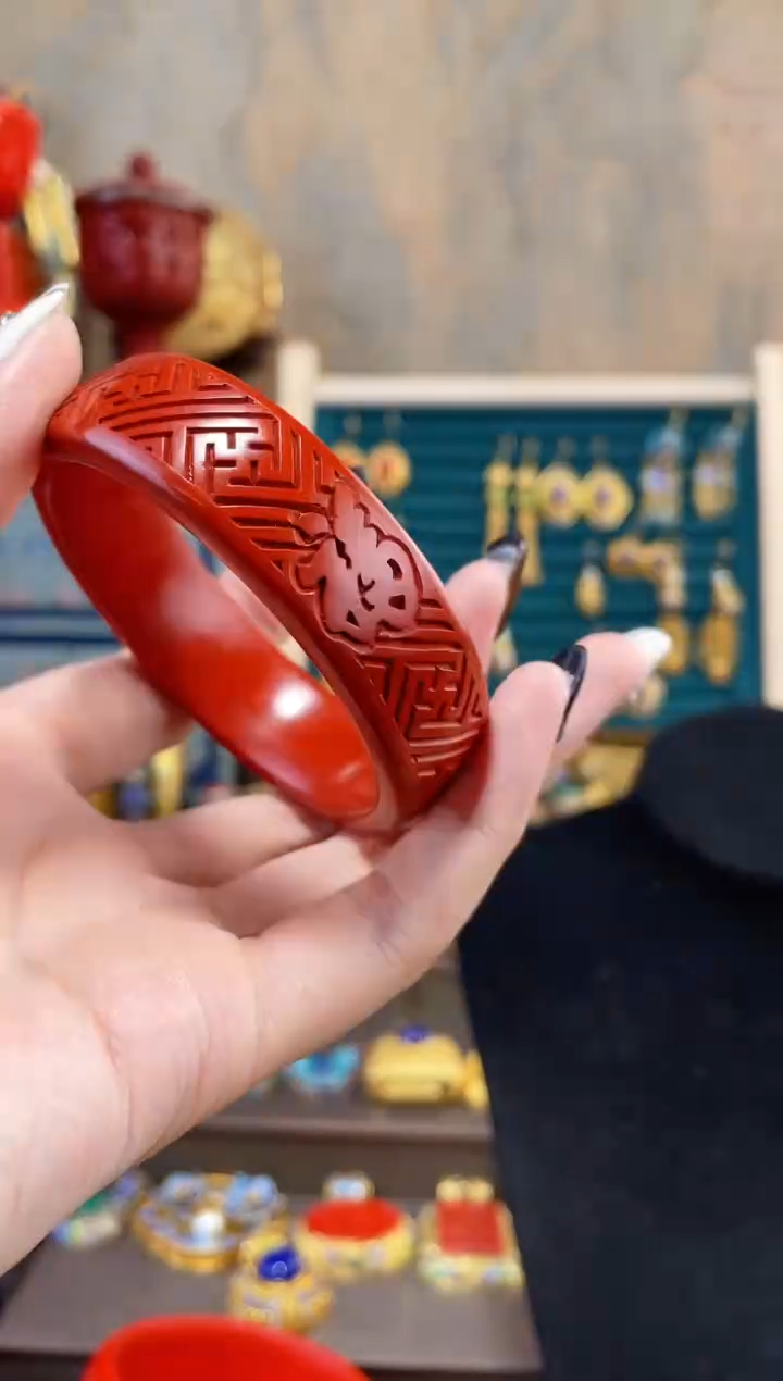 【闪购商品】非遗雕漆镯子万字福字54-57