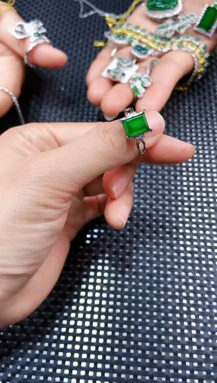 【闪购商品】翡翠戒指未镶嵌111111111