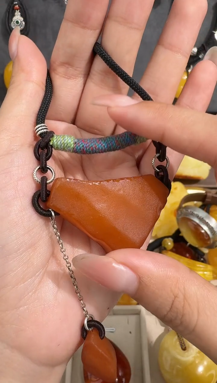 裸石琥珀未镶嵌琥珀
