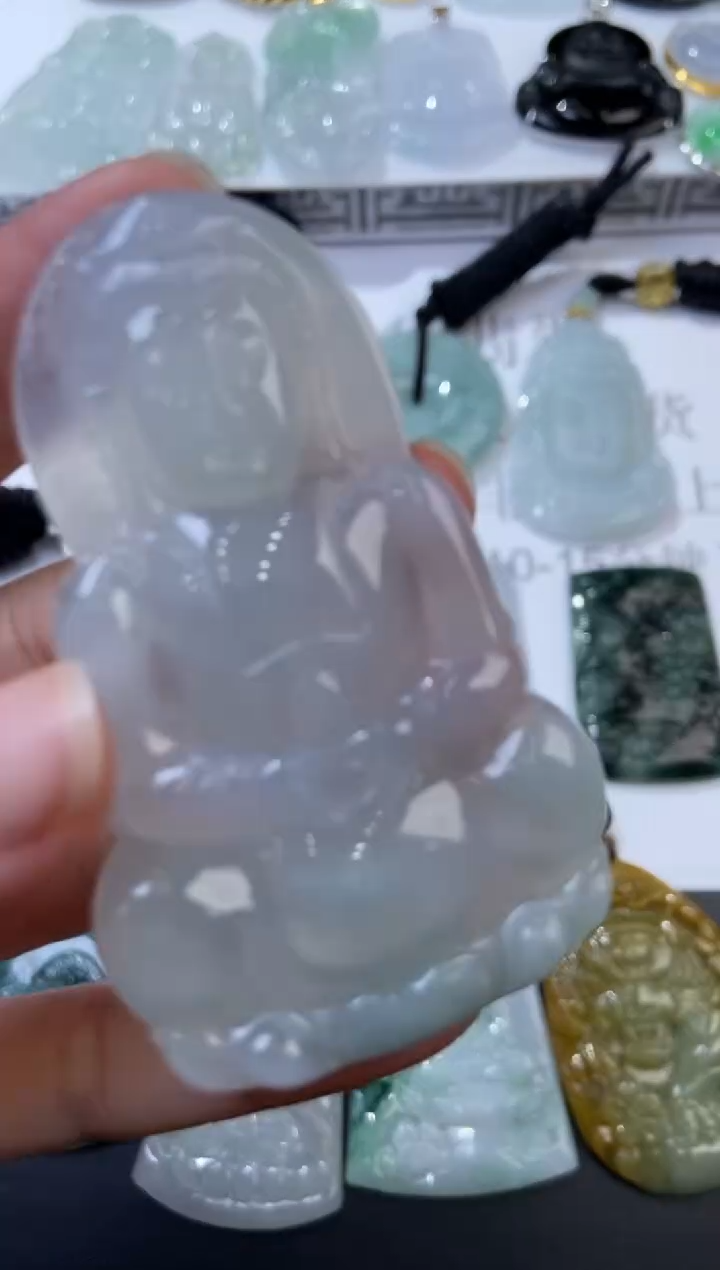 未镶嵌挂件翡翠356546  多人