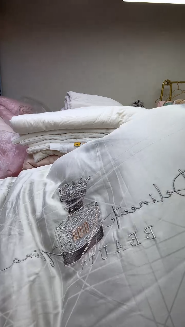 95%以上灰色春秋被200*230//5.5