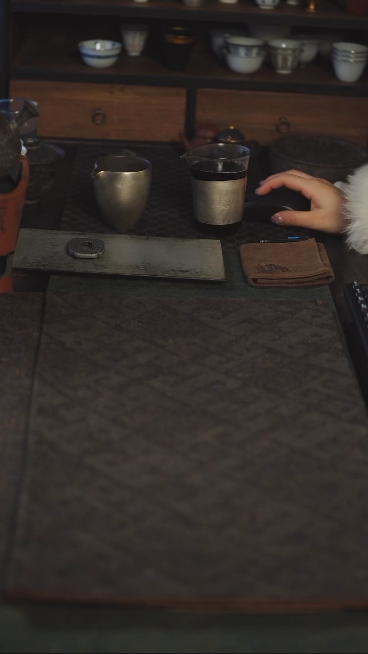 【闪购商品】几席之上 香云纱万字纹茶席