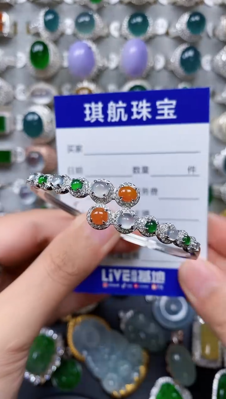 【闪购商品】翡翠手镯银S925镶嵌0438