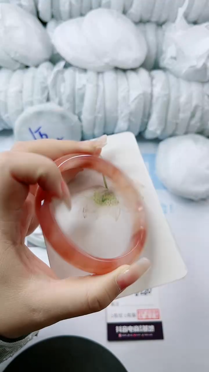 【闪购商品】石英质玉手镯未镶嵌多样性发货v230-62