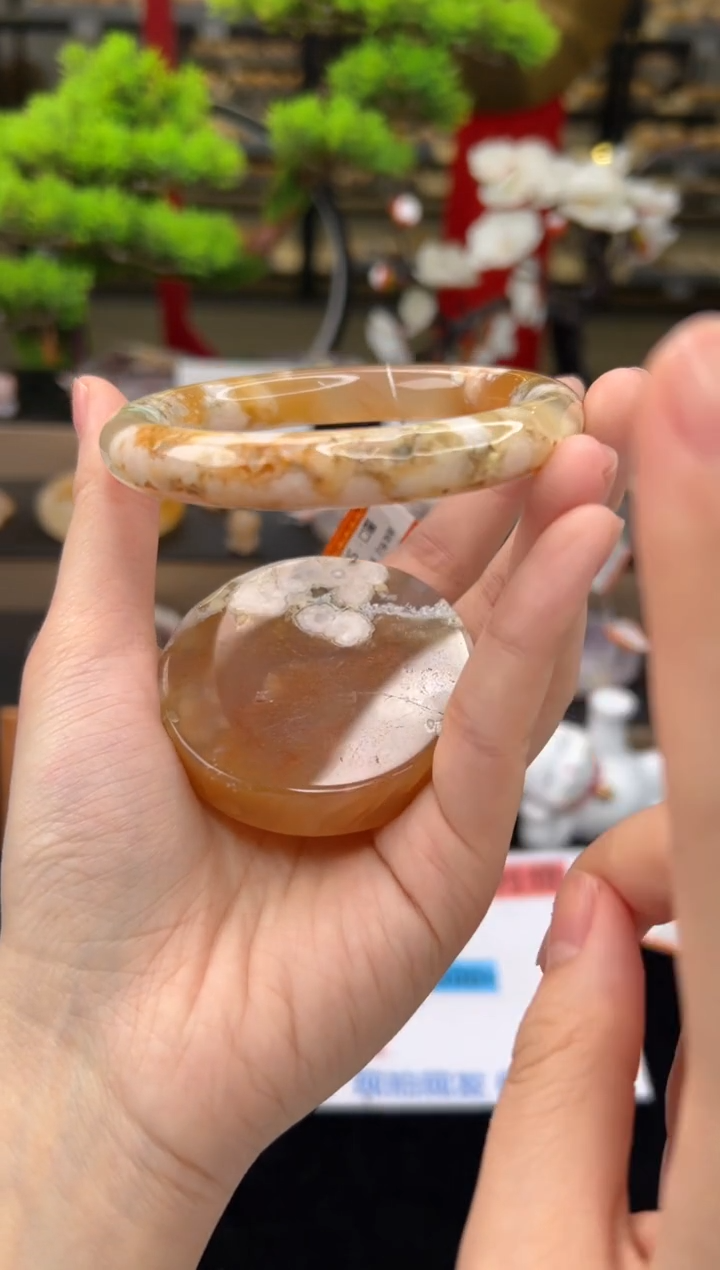 【闪购商品】石英质玉手镯未镶嵌58圈口（赠送镯心）61279