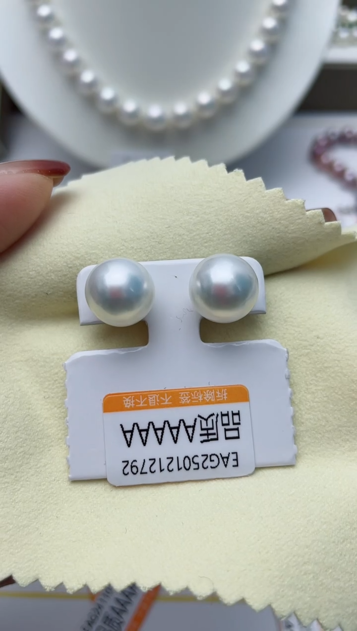 【闪购商品】海水珍珠耳饰18K金镶嵌W24