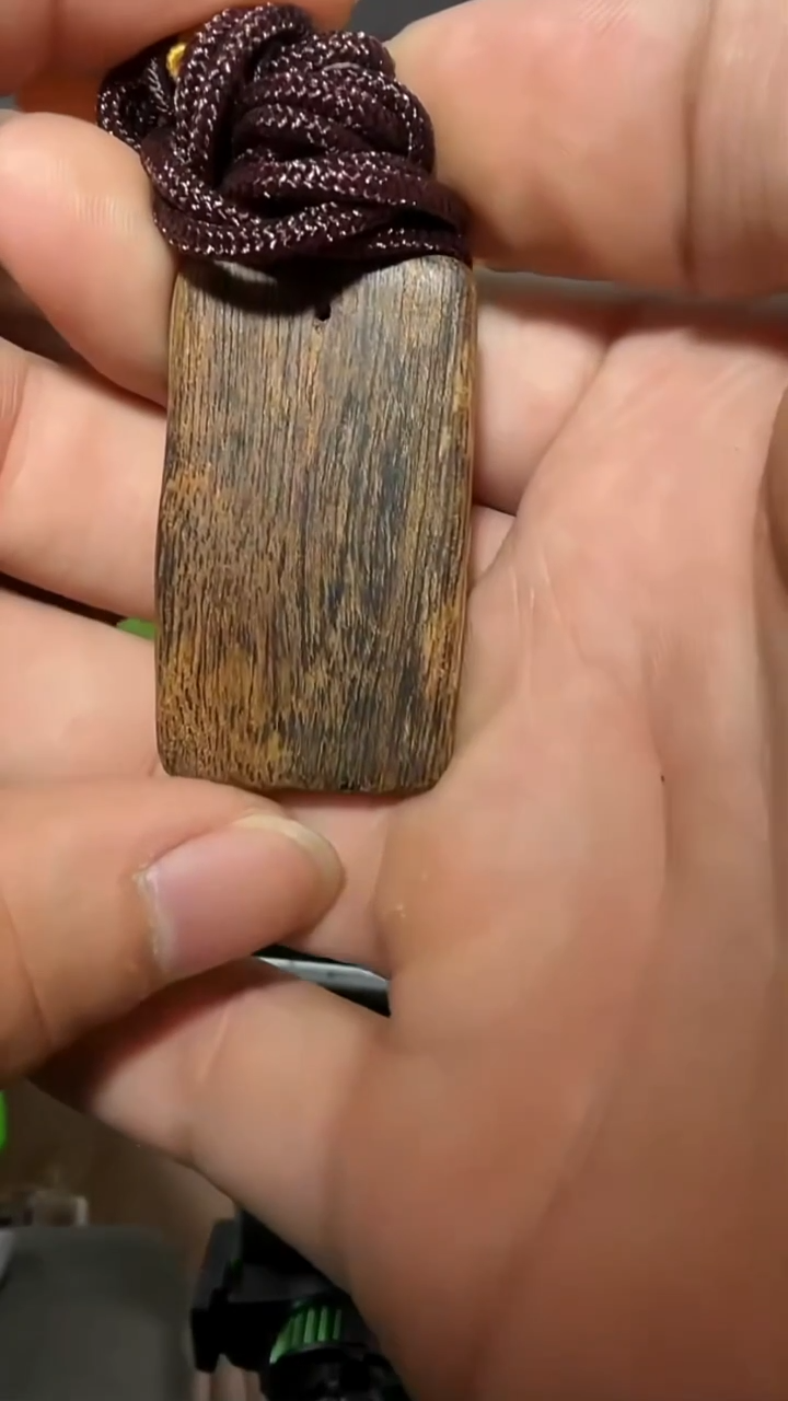 沉香吊坠353号多样性发一