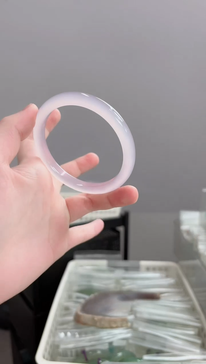 手镯玛瑙/玉髓未镶嵌59-60圈