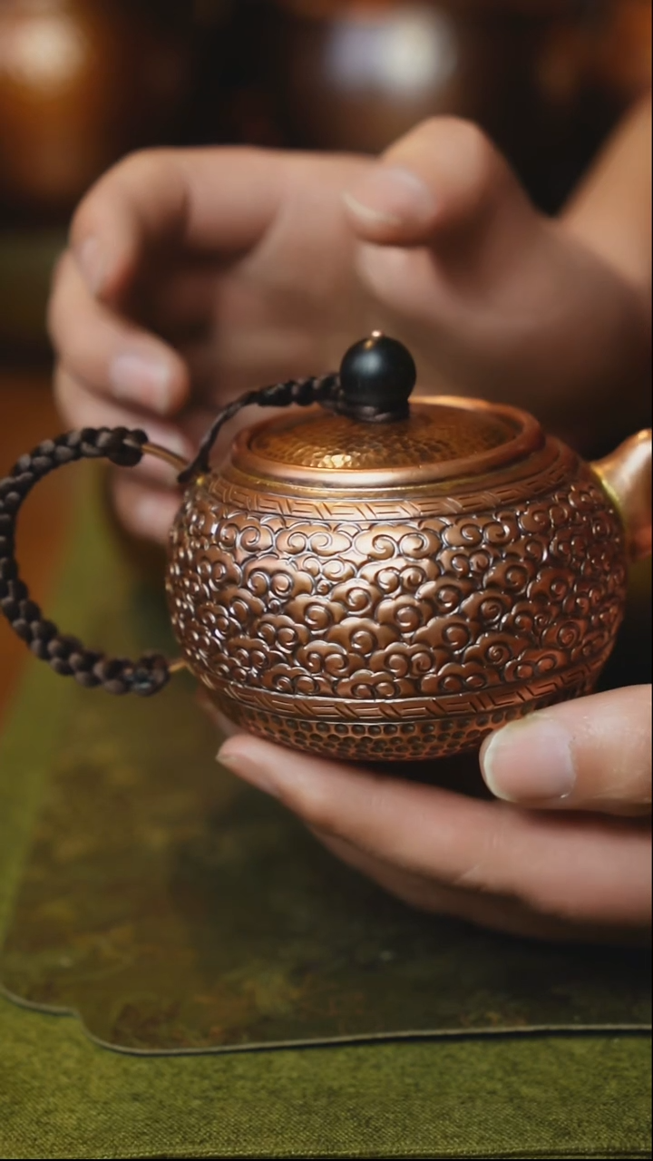 【闪购商品】紫铜祥云泡茶壶200毫升