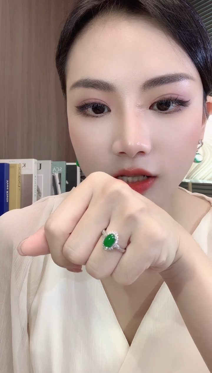 翡翠戒指18K金镶嵌A33