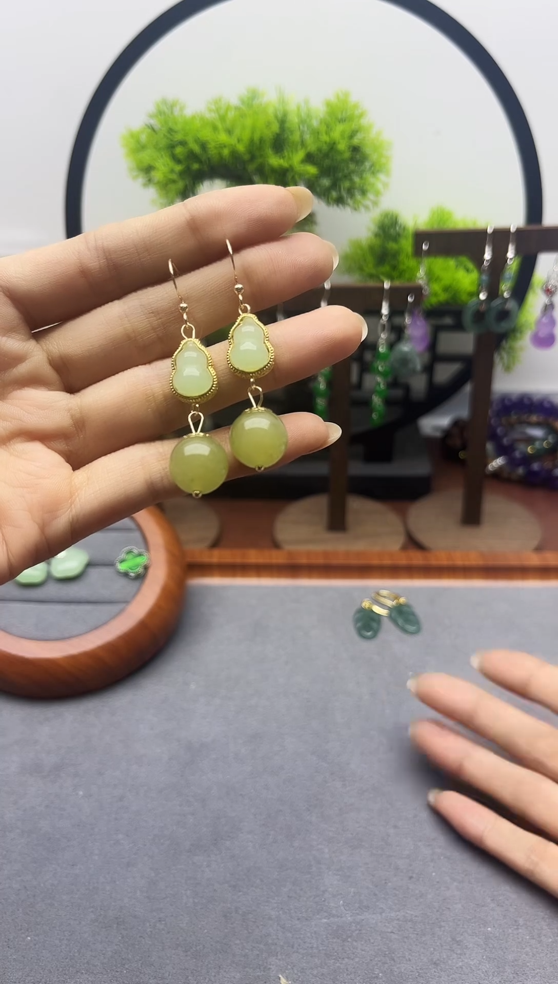 未镶嵌石英质玉耳饰112700