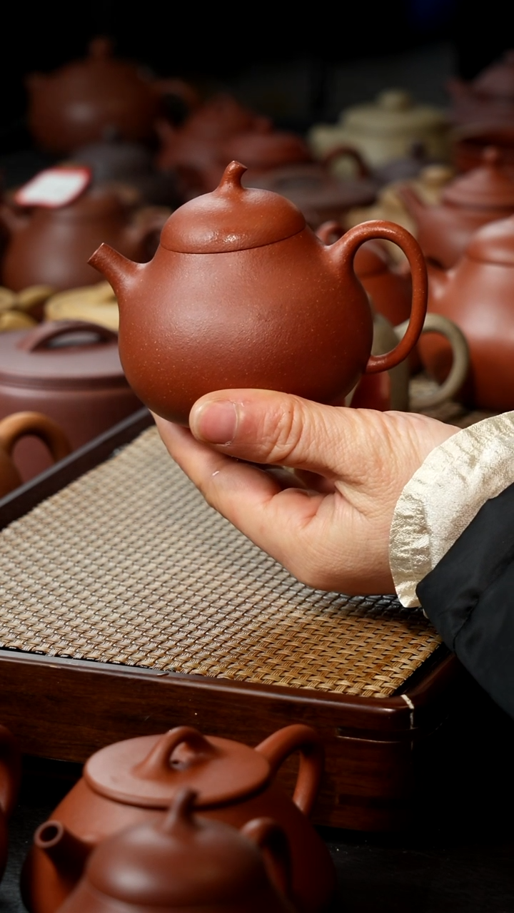 【闪购商品】紫砂茶壶茄瓜红将66666666628