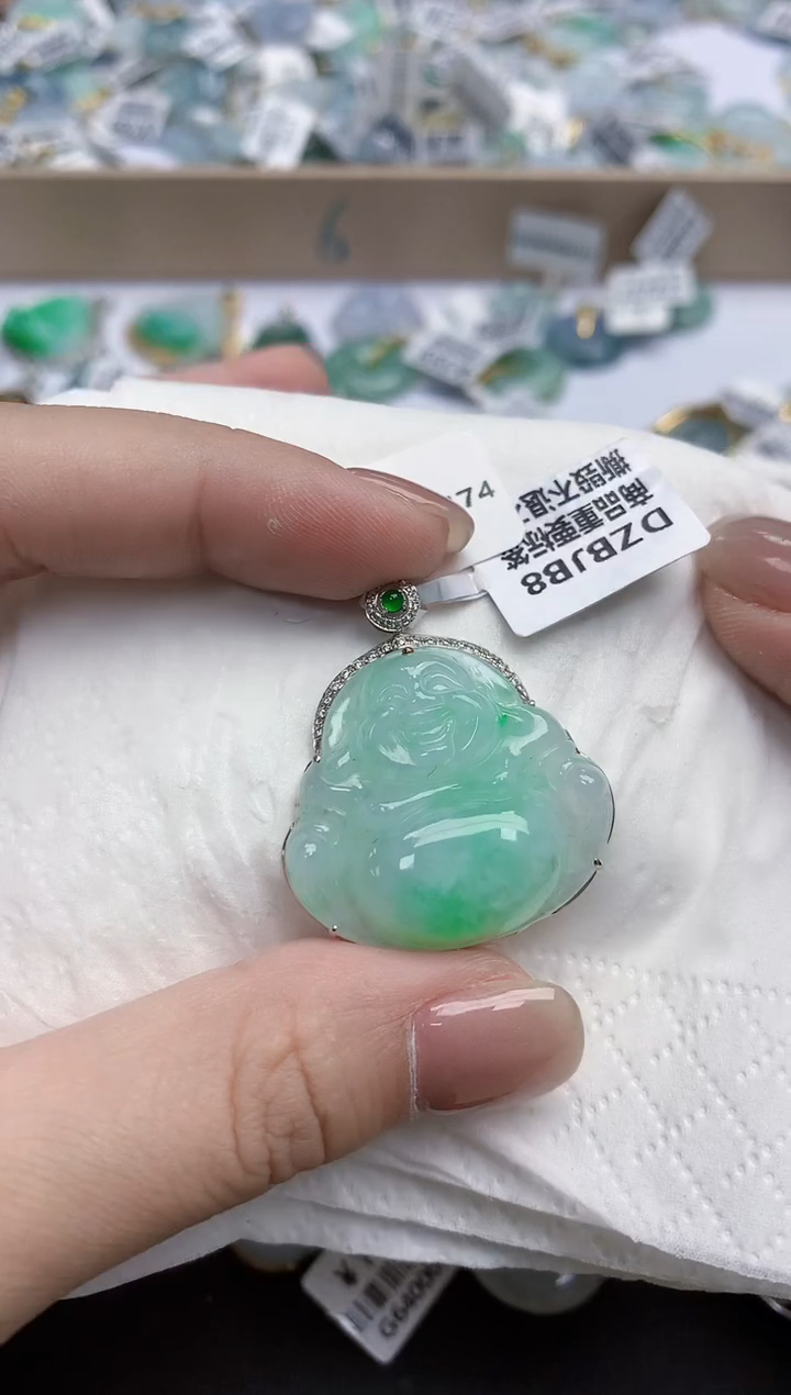 【闪购商品】翡翠颈饰18K金镶嵌天然缅甸翡翠A货