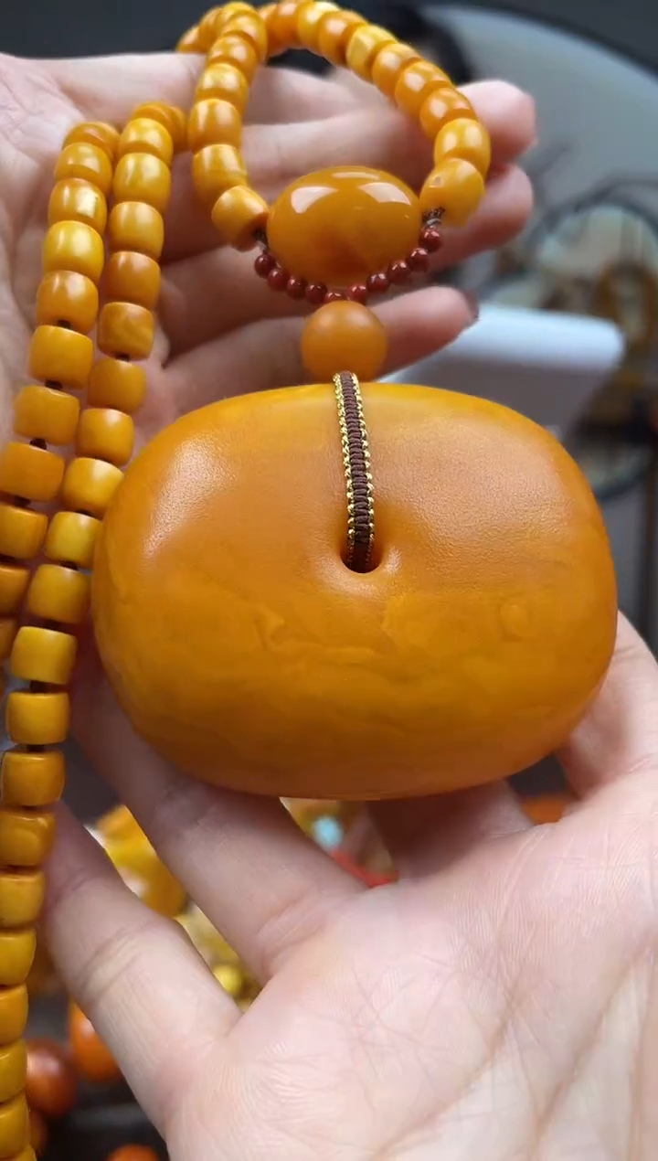 【闪购商品】琥珀裸石未镶嵌首饰 假1赔4 （多样性发货1件