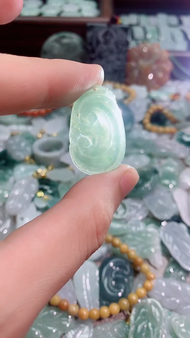 吊坠(不含链)未镶嵌翡翠天然A货翡翠（不含链）