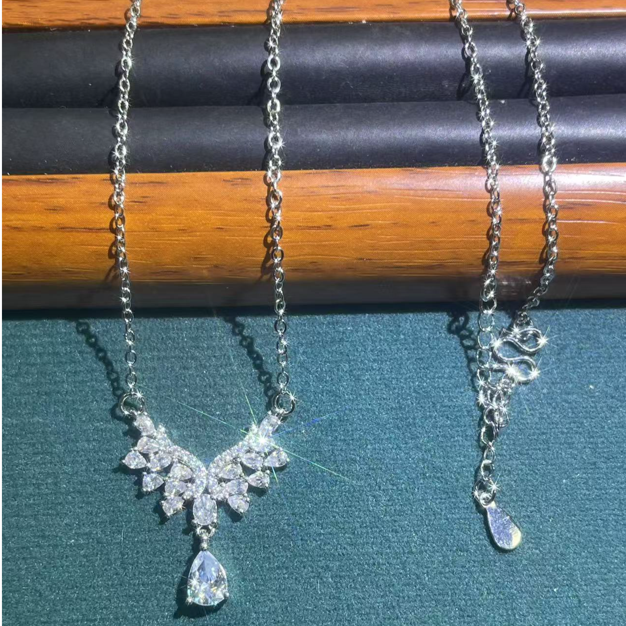 s8231白色水滴一体链多样性发货