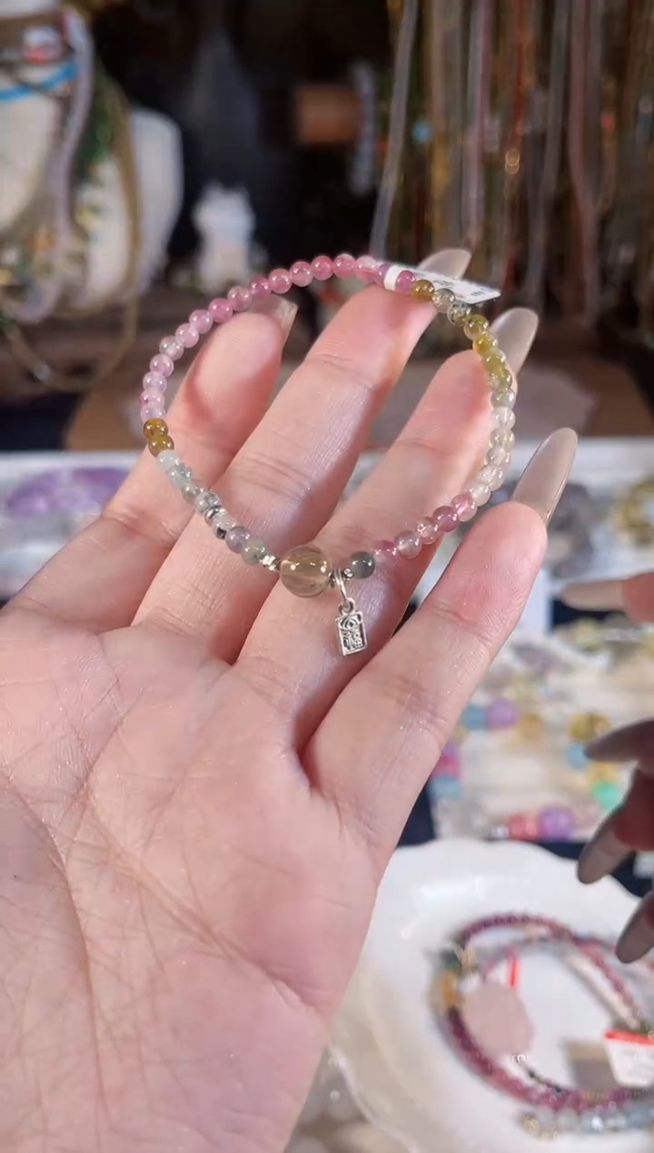 【闪购商品】碧玺手链银S925镶嵌多样性发货其一