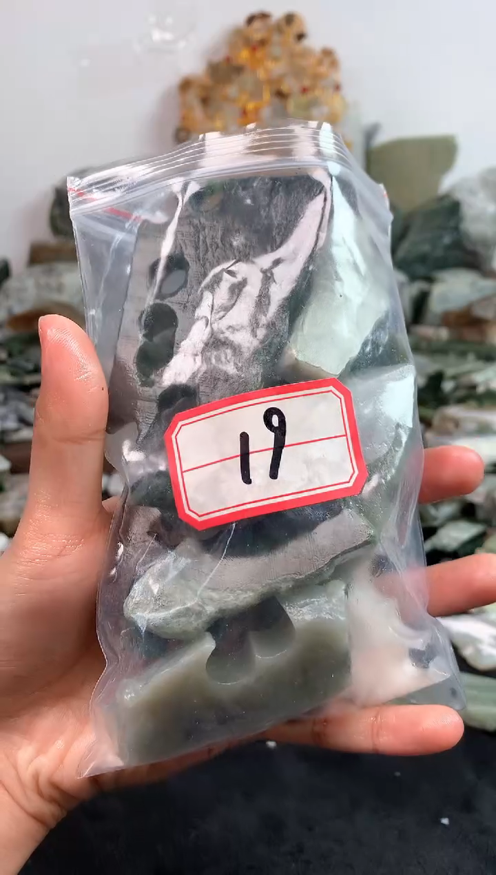 未镶嵌和田玉摆件19