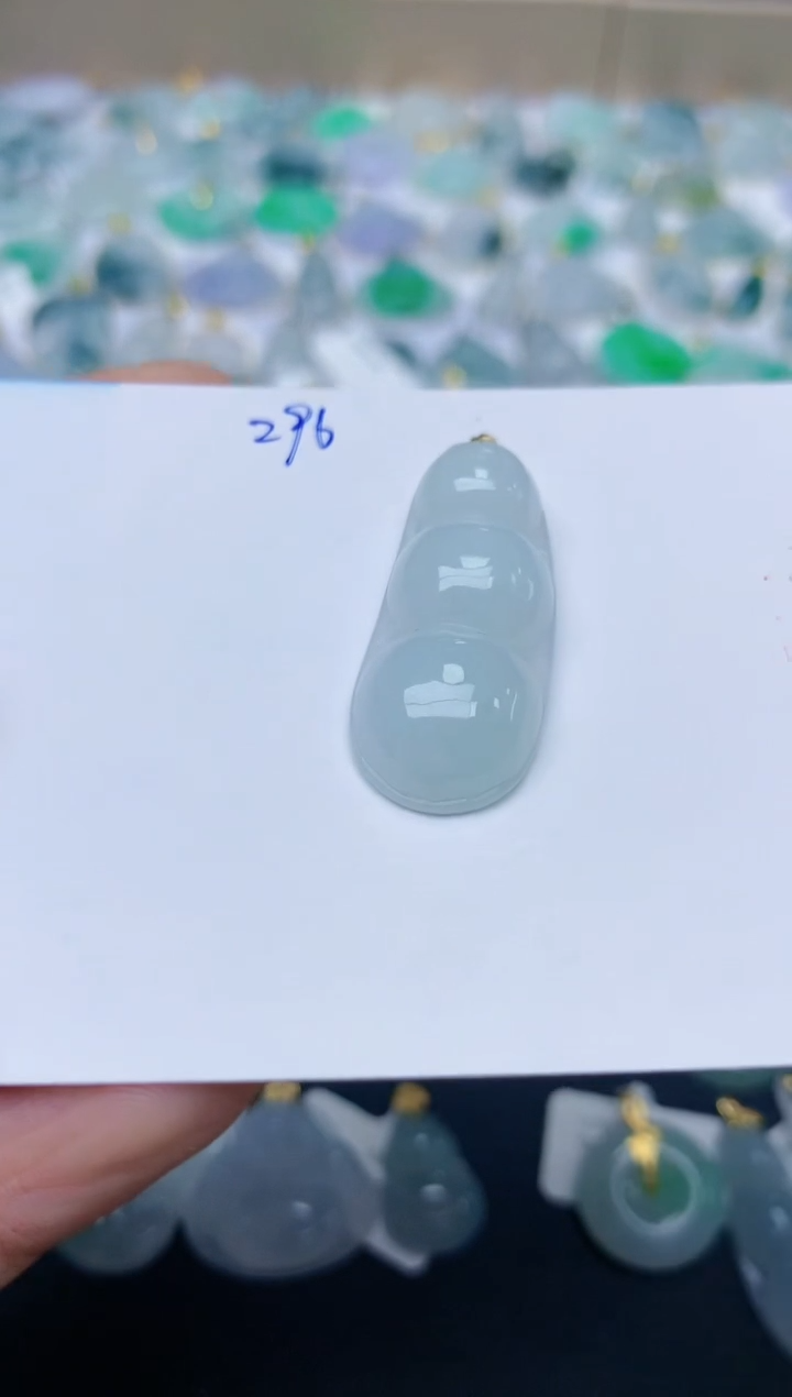 【闪购商品】翡翠颈饰18K金镶嵌天然翡翠A货    296