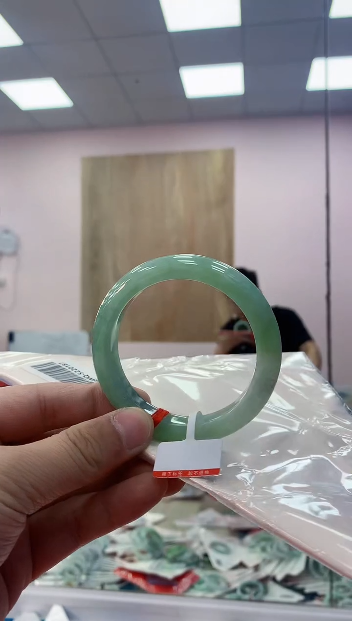 【闪购商品】翡翠手镯未镶嵌4翡翠A货手镯57圈口