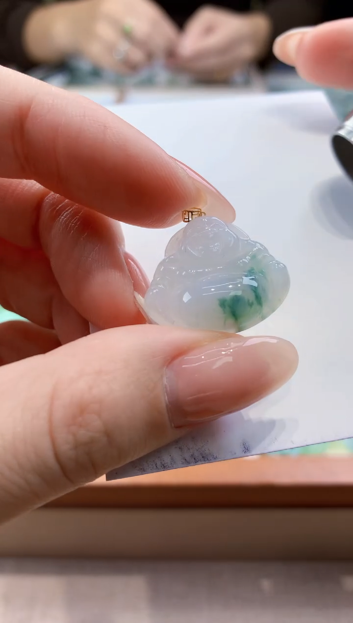 颈饰18K金镶嵌翡翠天然A货翡翠挂件