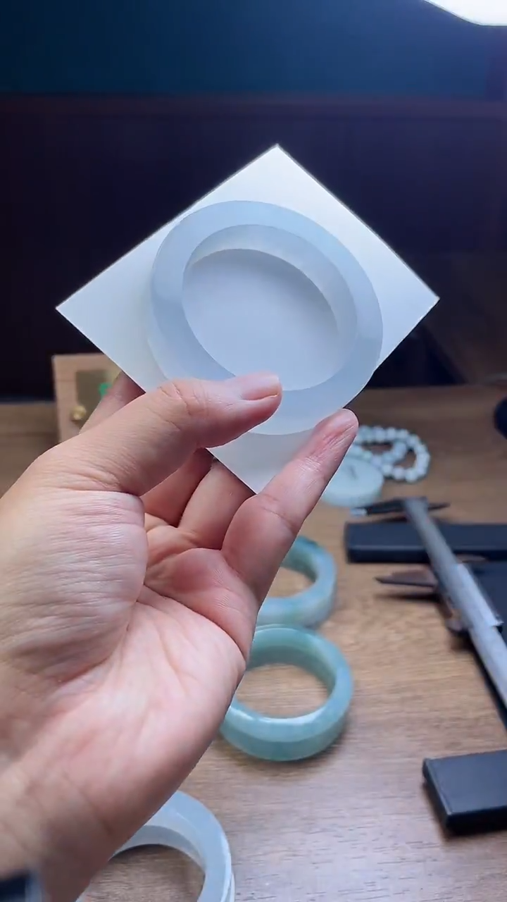 未镶嵌手镯定制翡翠小*定制