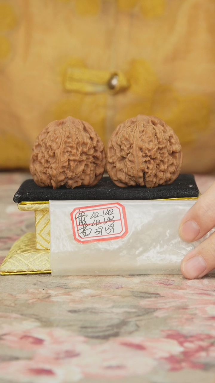 把件文玩核桃赵喜满南疆石