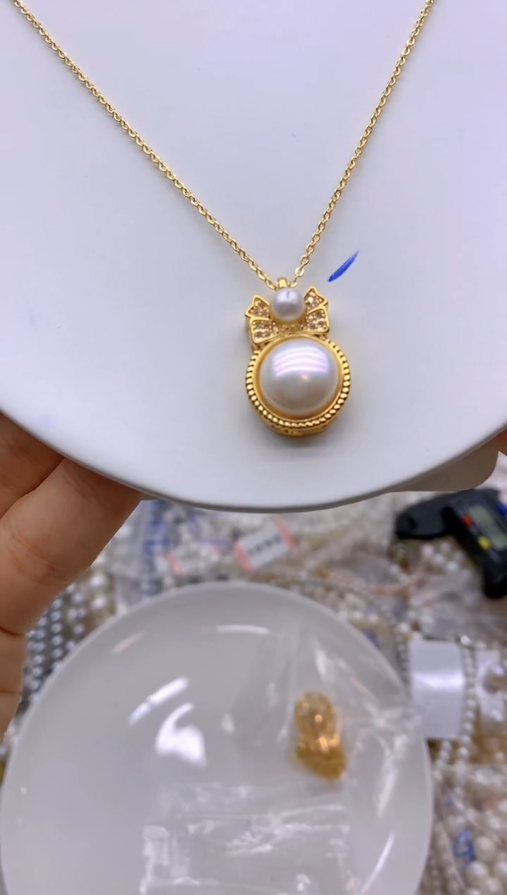 未镶嵌1淡水珍珠吊坠