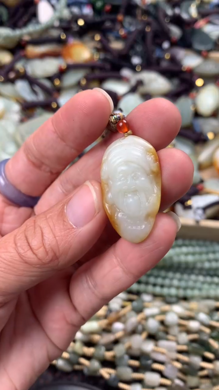 【闪购商品】和田玉颈饰未镶嵌多样性发货没有证书拍一发一有瑕