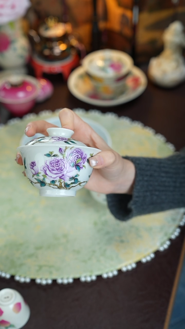 溢珍堂景德镇手工手绘珐琅彩盖碗