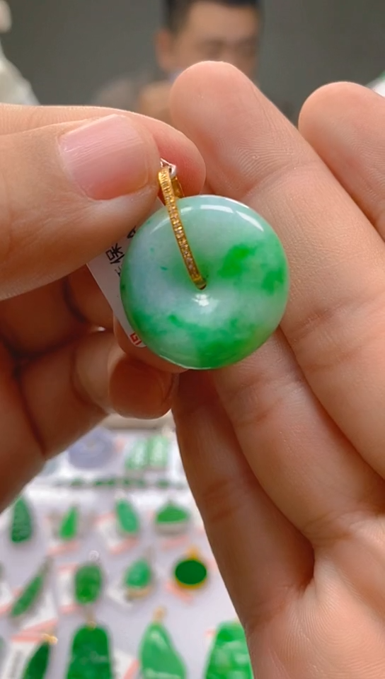 【闪购商品】翡翠颈饰18K金镶嵌新号开播，全场乱卖