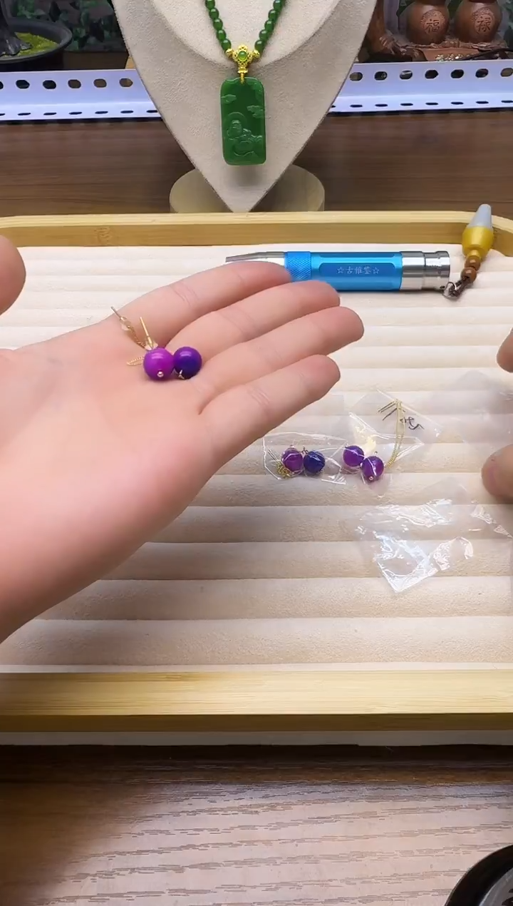 14K金镶嵌苏纪石（舒俱来）耳钉QL23  