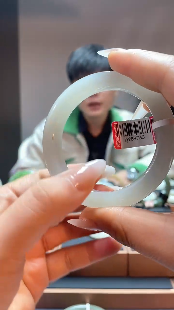 【闪购商品】和田玉手镯未镶嵌57荔枝冻989763