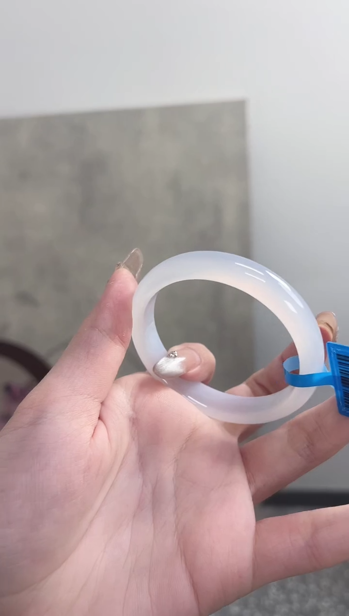 【闪购商品】玛瑙/玉髓手镯未镶嵌53圈