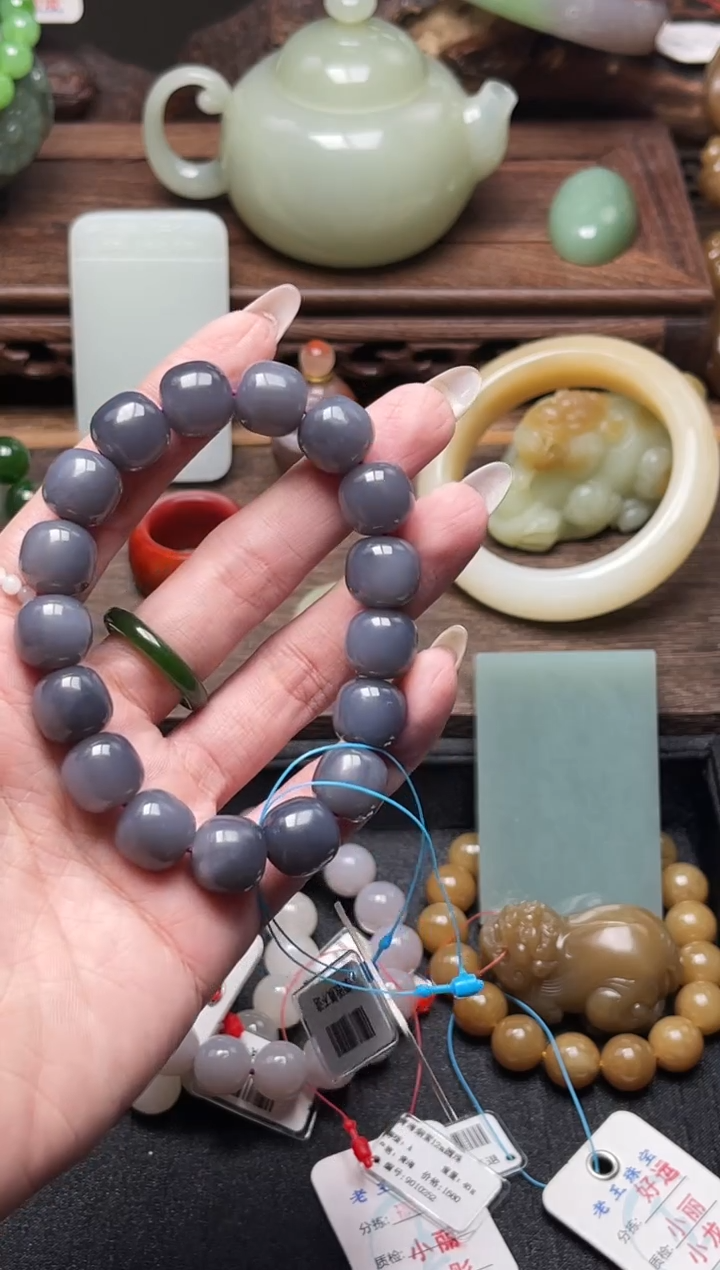 手串未镶嵌和田玉卡12青海烟紫 老型9010683