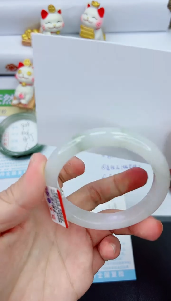 【闪购商品】石英质玉手镯未镶嵌949-56.2