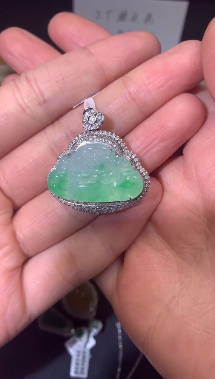 【闪购商品】翡翠吊坠(不含链)18K金镶嵌吊坠