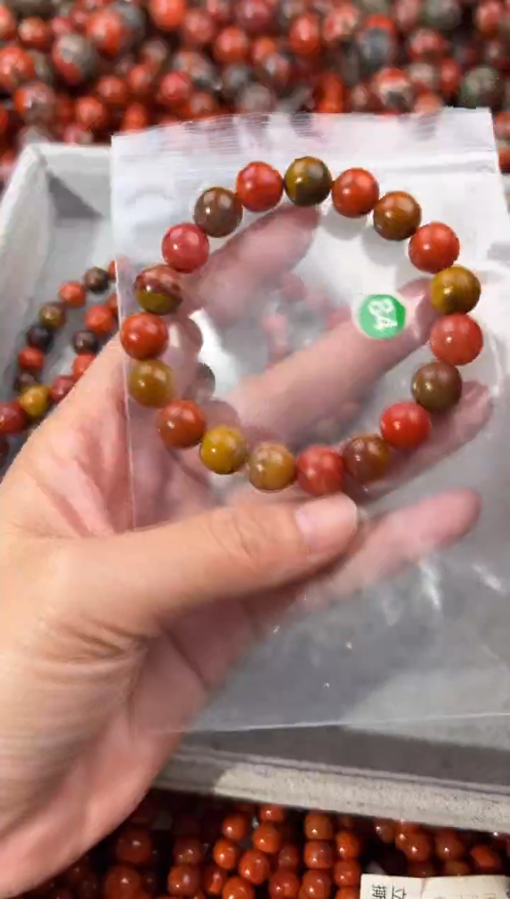 南红玛瑙手串未镶嵌10+