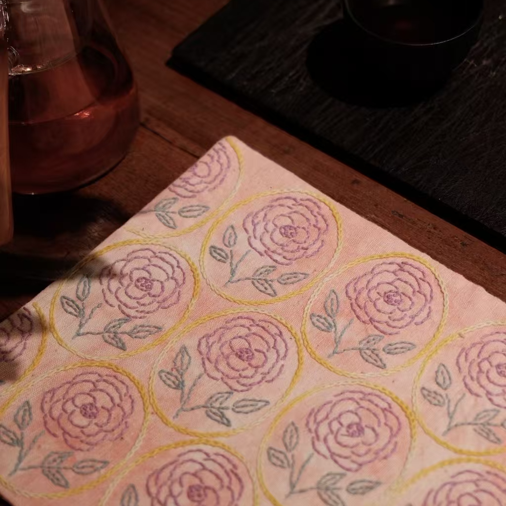 手工刺绣茶席植物扎染长方形山茶花绣片20*30cm精致茶垫纯手工