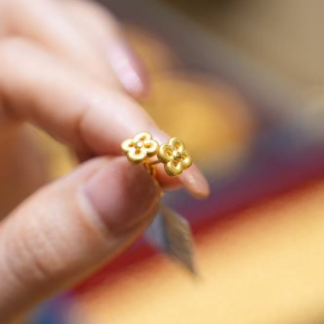 【巧玲专属】足金999古法中国结耳钉 经典时尚百搭 1.41