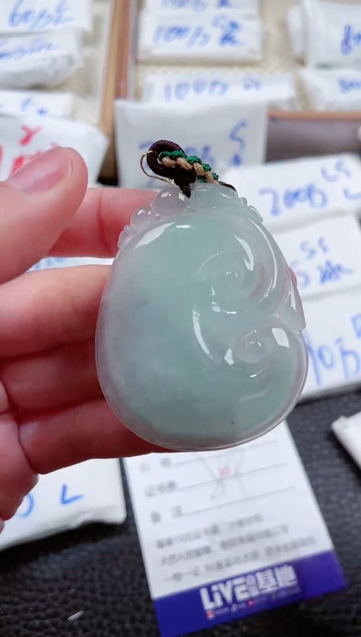 【闪购商品】翡翠颈饰未镶嵌000019642