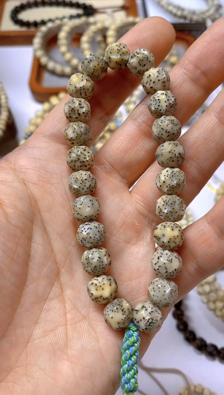 【闪购商品】金刚菩提手串无相9.8